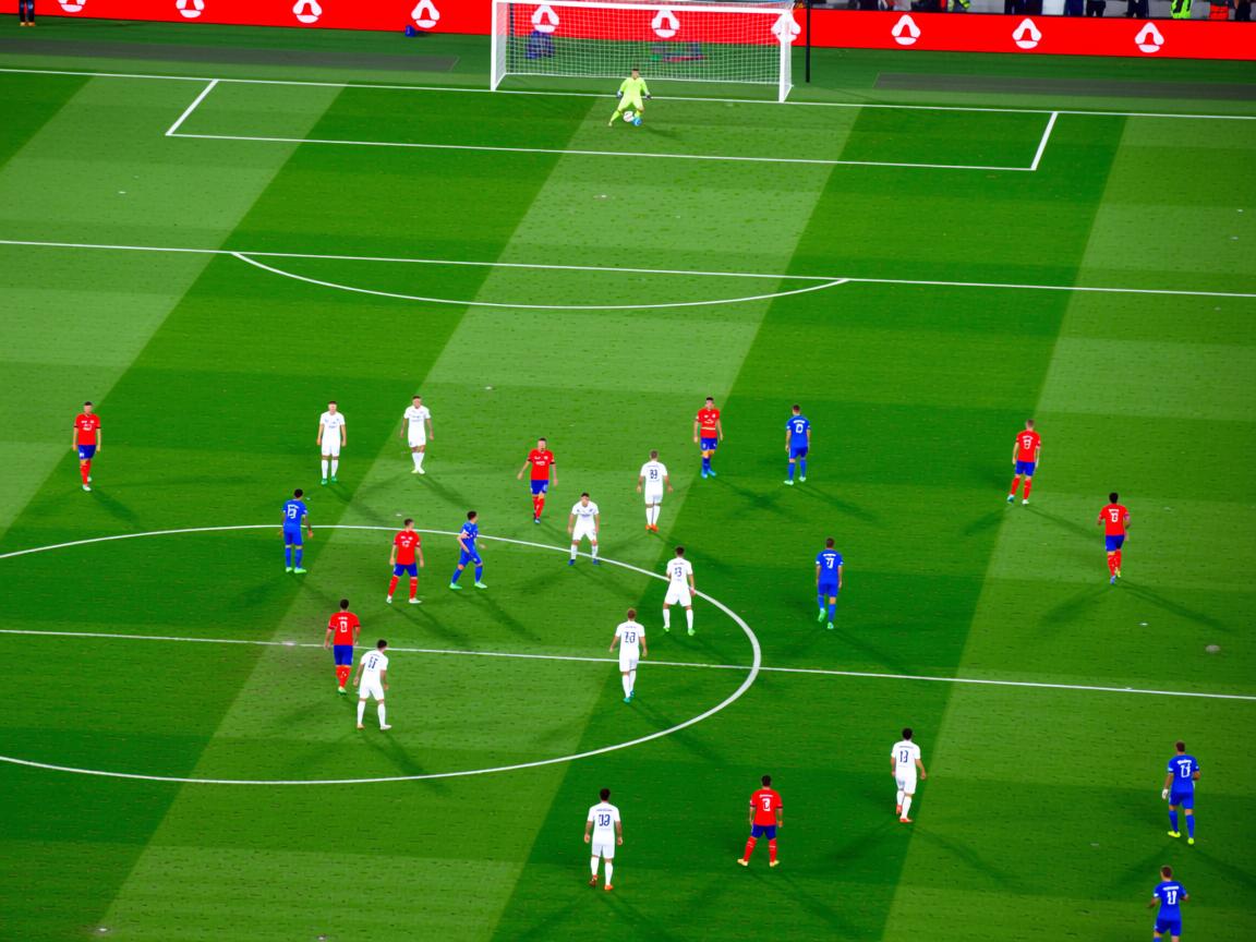 爱游戏app-弗赖堡球员表现亮眼，备受关注和赞赏