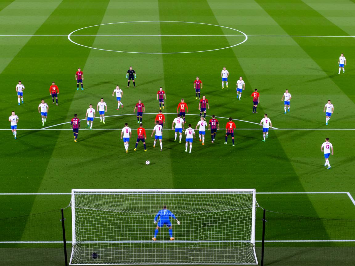 爱游戏体育下载-持球突破型球员如何避免进攻犯规，持球突破时防守人哪些动作是犯规的  第3张